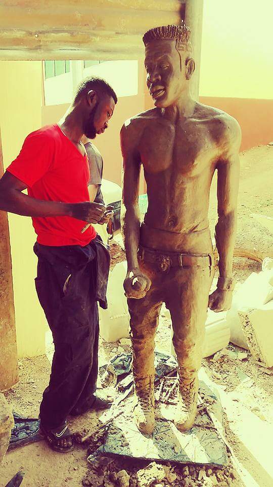 Shatta Wale statue getting worked on. photo credit: Twitter
